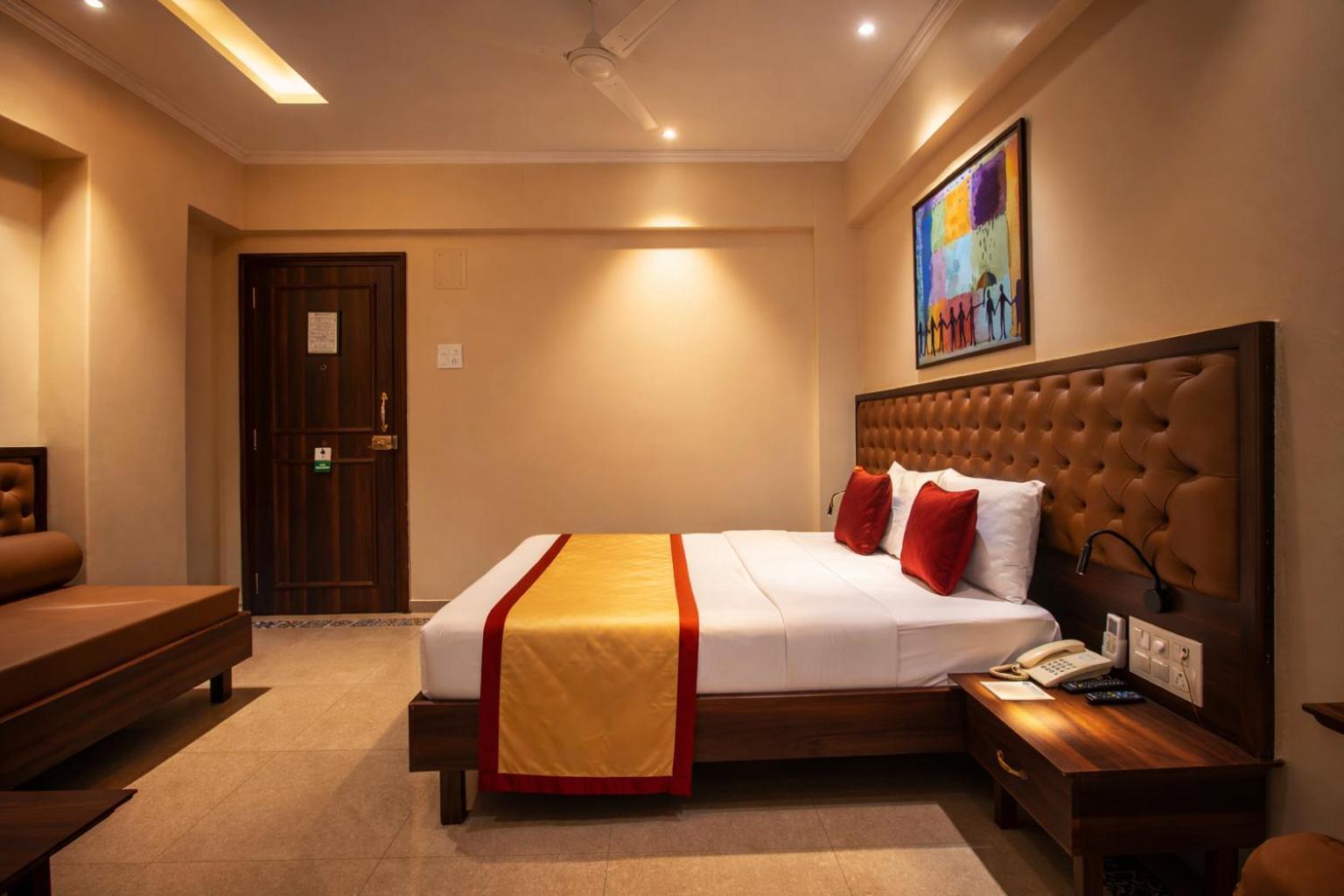 West End Hotel Opp Bombay Hospital — Fotos 1